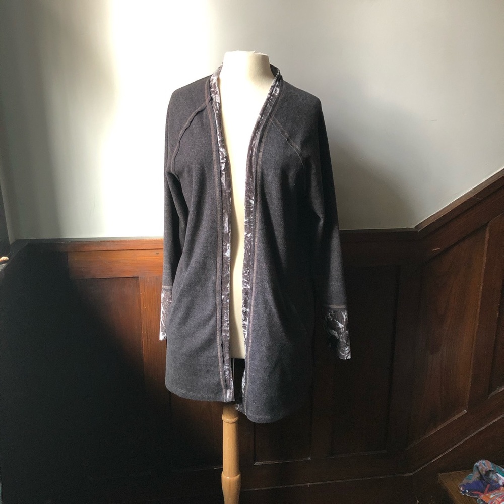 Women’s long open front boutique Mystree cardigan